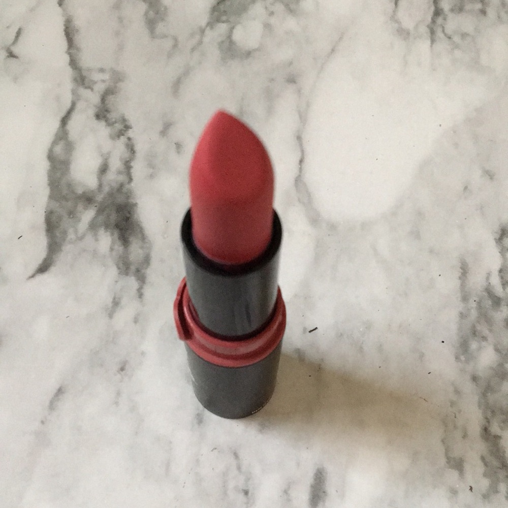 lip set - Picture 3 of 5